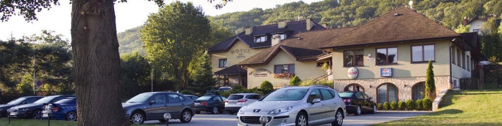 Hotel Kochanów — otoczenie